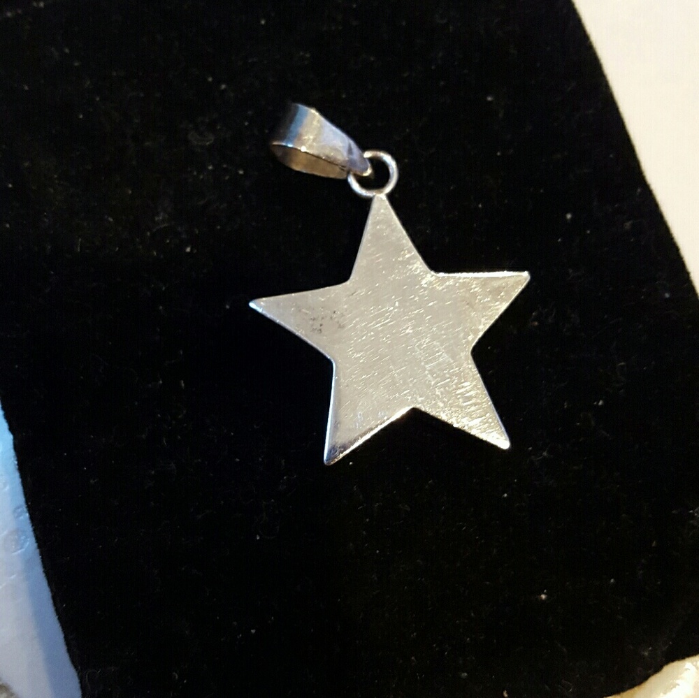 Sterling silver star pendant